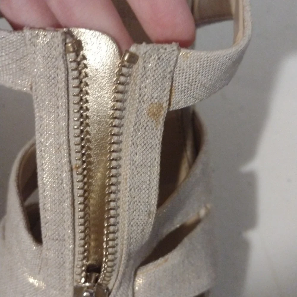 Michael Michael KorsBerkley Wedge Sandals size 6m